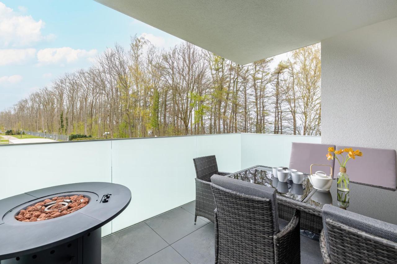 Platinium Apartment By Renters Prestige Rewal Eksteriør billede