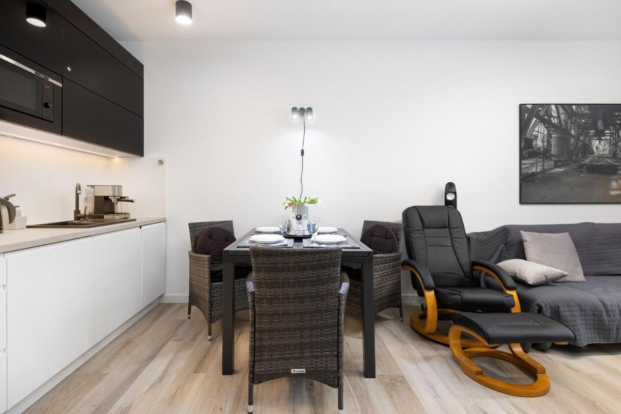 Platinium Apartment By Renters Prestige Rewal Eksteriør billede